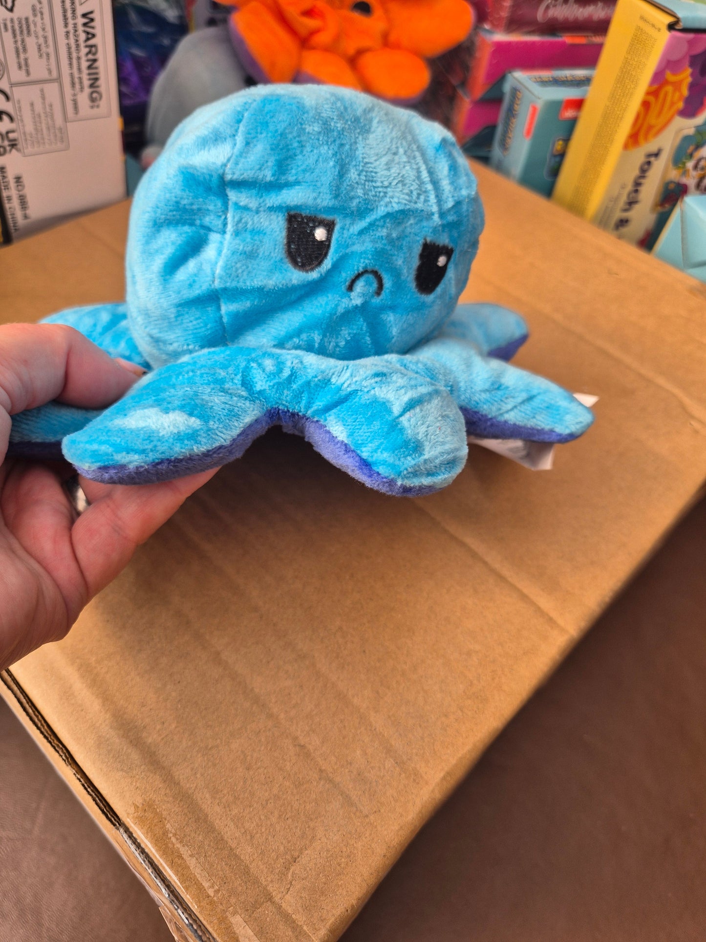 20cm Plain Reversible Octopus Assorted - Roystons grotto