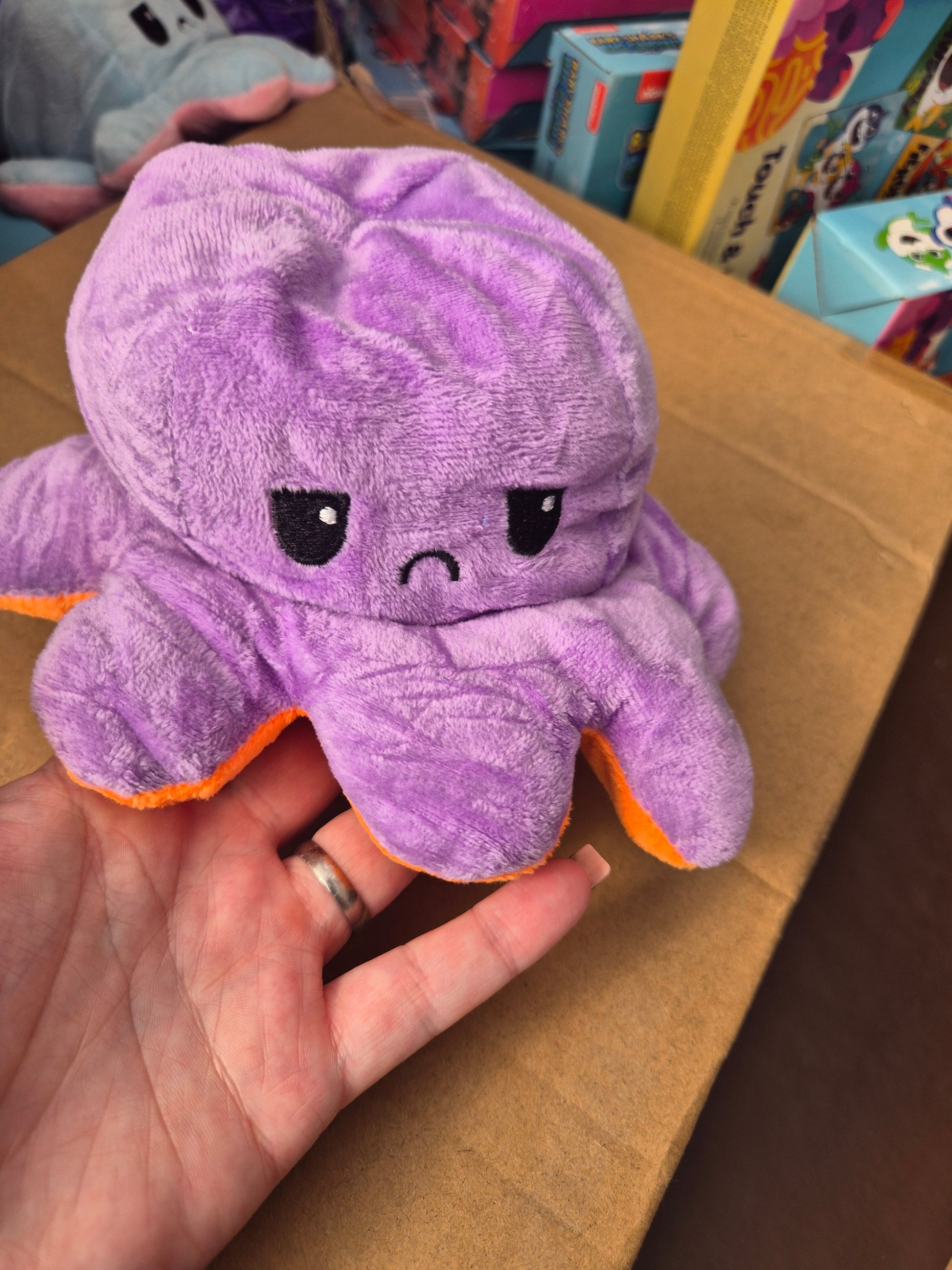 20cm Plain Reversible Octopus Assorted - Roystons grotto